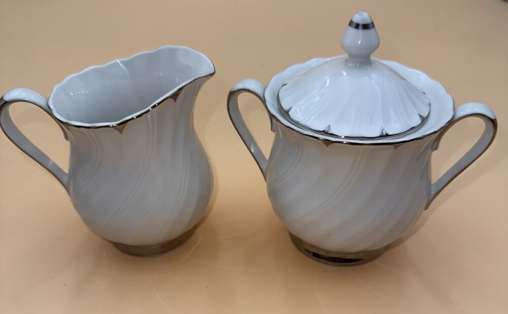 2 Piece Vintage Cream And Sugar Holders Harmony House Heirloom Fine China #351